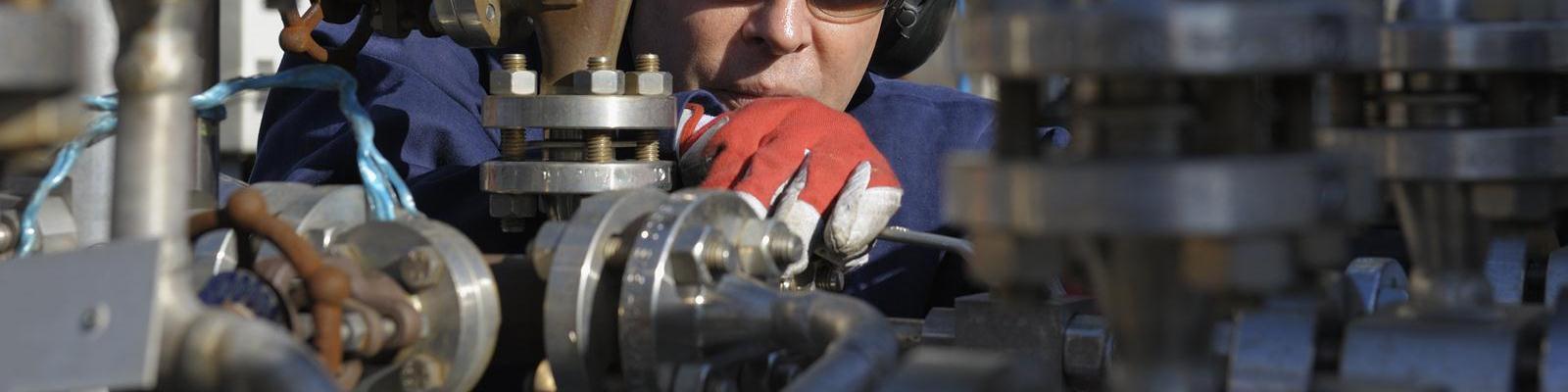 Servicing